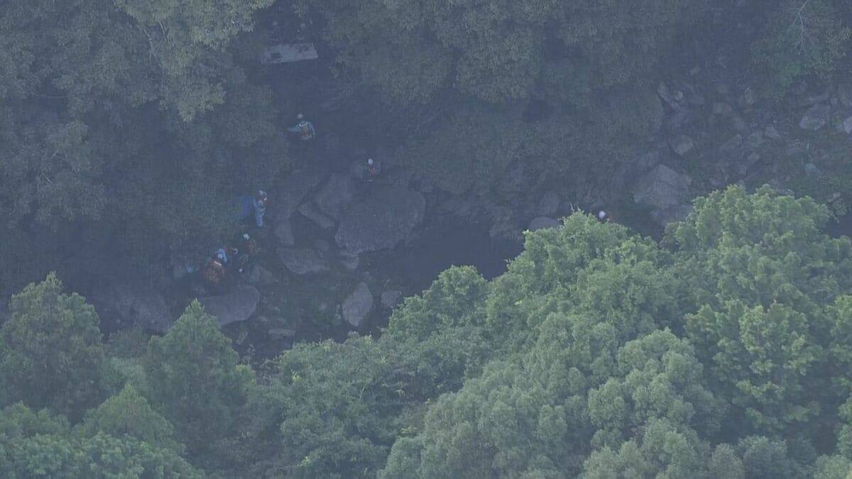 滝つぼに潜って遊泳中だった男性がおぼれて死亡 友人と3人で川遊びに来て「姿が見えなくなった」 愛知・豊田市