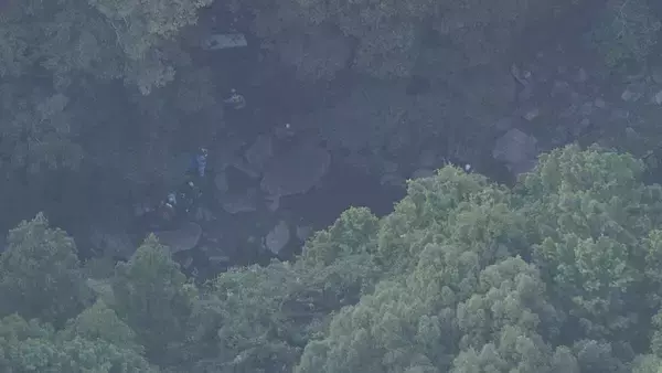 「滝つぼに潜って遊泳中だった男性がおぼれて死亡 友人と3人で川遊びに来て「姿が見えなくなった」 愛知・豊田市」の画像