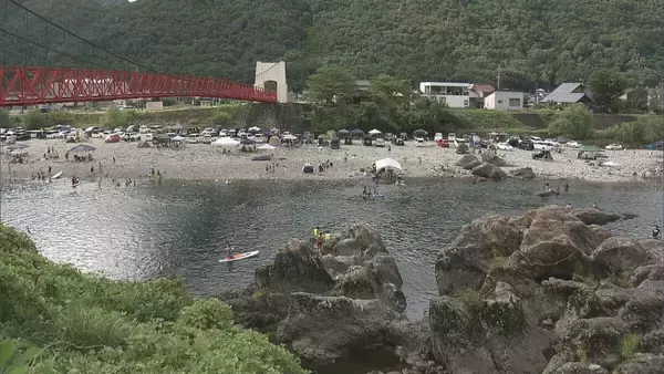 長良川で水難事故 対岸まで泳いでわたろうとした23歳男性がおぼれ心肺停止 岐阜・美濃市の「美濃橋」近く