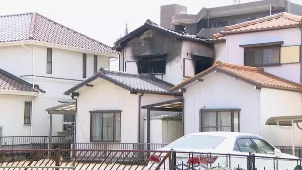 「｢2階から出火している…｣ 2階建て住宅で火事 火元の家に住む78歳男性と77歳女性がけが 意識あり 愛知･北名古屋市」の画像
