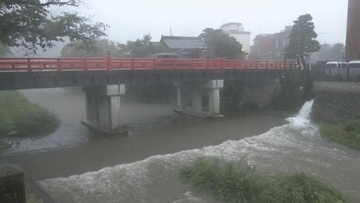 東海地方はあすにかけて大雨のおそれ 24時間予想雨量 岐阜150ミリ 愛知･三重80ミリ 雨シミュレーション 低い土地の浸水や河川の増水などに警戒を