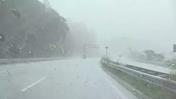 「東海地方はあすにかけて大雨のおそれ 24時間予想雨量 岐阜150ミリ 愛知･三重80ミリ 雨シミュレーション 低い土地の浸水や河川の増水などに警戒を」の画像