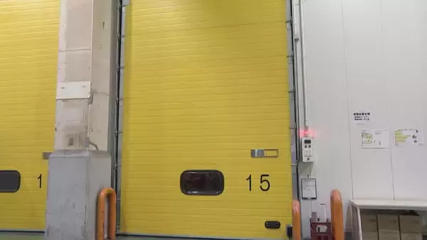 「“黄色いバナナ”がピンチ？ナフサ不足で熟成促すエチレンガスが入手困難… ｢企業努力では限界が来る｣」の画像