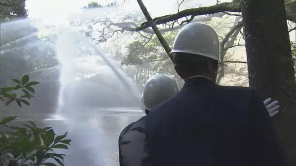 「伊勢神宮で自衛消防団による"消防出初式" 地元の18歳以上の男性で…明治時代から続く 一年の防火への誓いをたてて 三重･伊勢市」の画像