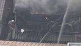 「「仏壇から火が出た」との119番通報 住宅密集地で火事 90代男性と80代女性ら4人搬送 命に別状なし 名古屋・中川区」の画像1