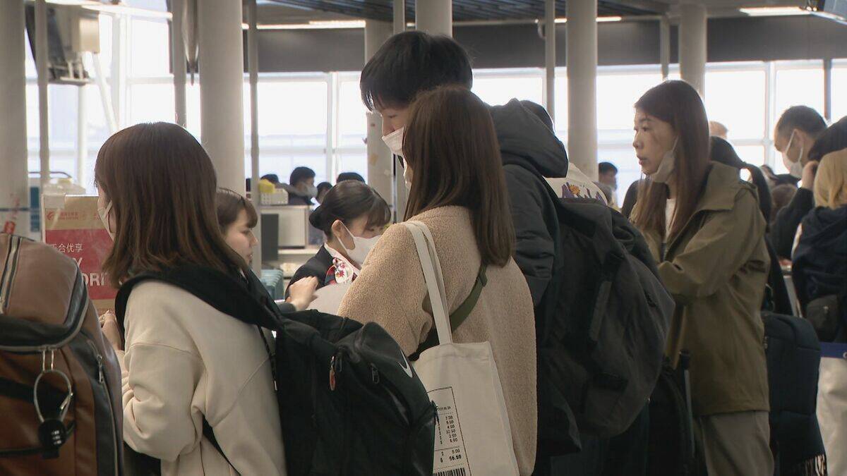 中国便 “渡航自粛”で大幅減少 中国本土便の予約数は前年比約36％減 中部空港の年末年始予約状況 出発ピークは12月27日 到着ピークは1月3日