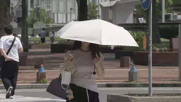 東海地方は各地で今年一番の暑さに こまめな水分補給など熱中症対策を 午後は岐阜県を中心に急な強い雨や落雷などに注意