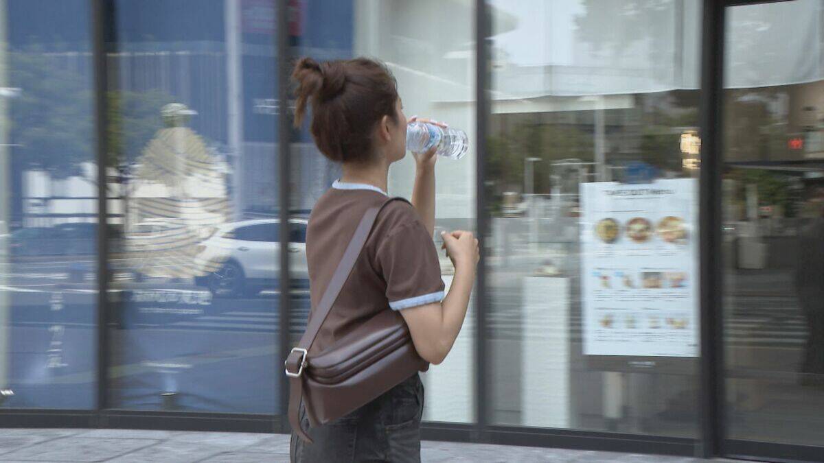 東海地方は各地で今年一番の暑さに こまめな水分補給など熱中症対策を 午後は岐阜県を中心に急な強い雨や落雷などに注意
