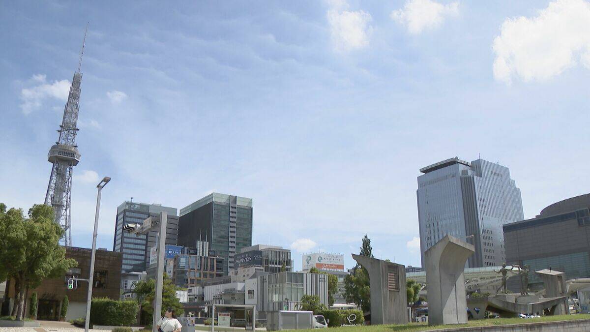 東海地方は各地で今年一番の暑さに こまめな水分補給など熱中症対策を 午後は岐阜県を中心に急な強い雨や落雷などに注意