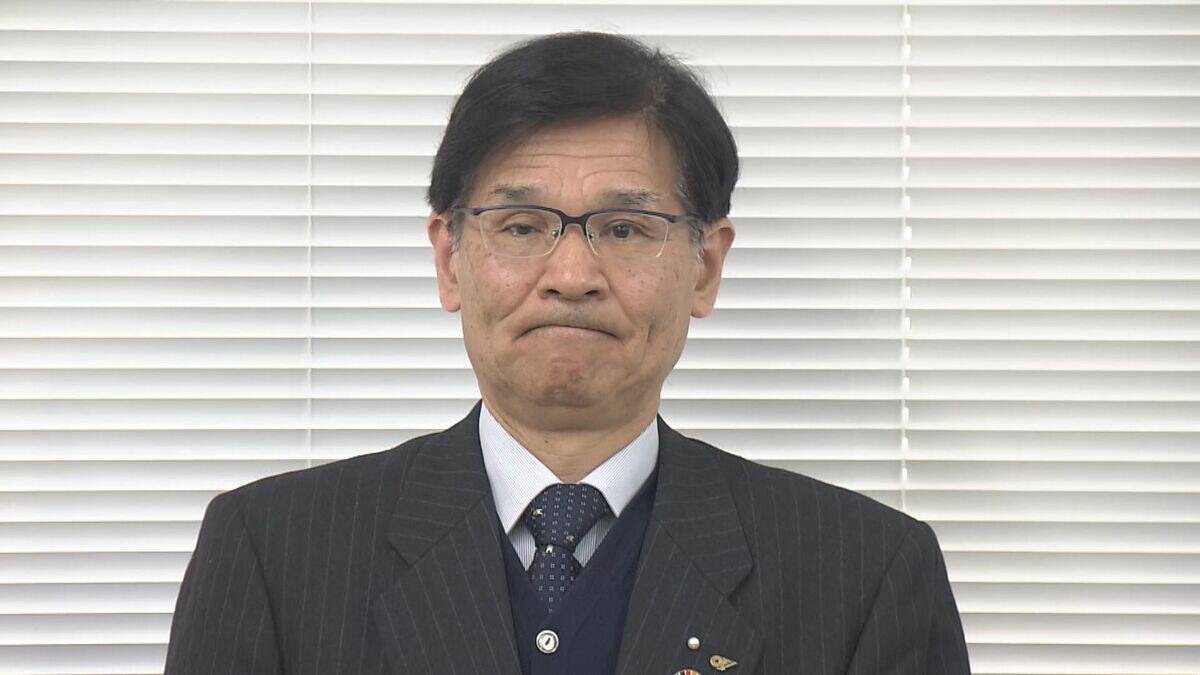 「被害者は自分の教え子」と供述　中学校の25歳男性講師を懲戒免職 住宅の敷地に侵入 浴室の当時10代女性を盗撮した罪で起訴 別の女性2人にも　三重･桑名市