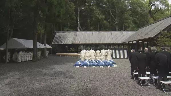 「20年に一度行われる「式年遷宮」 に向け伊勢神宮で「木造始祭」 社殿の造営工事の安全を祈願 三重・伊勢市」の画像