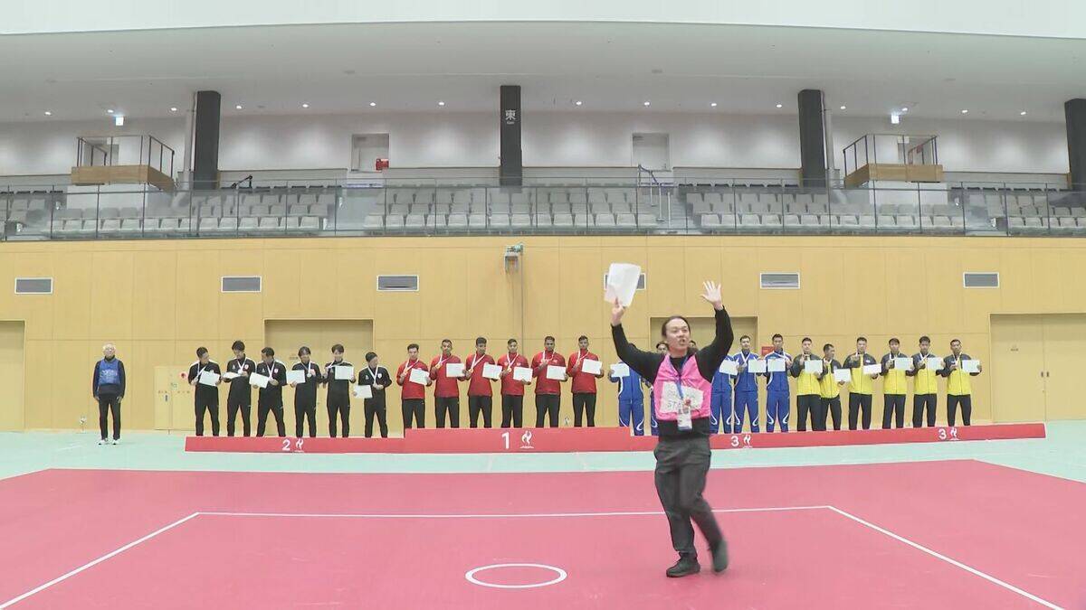 アジア大会に向け「セパタクロー」の予行演習　東南アジア発祥のスポーツ　組織委員会が試合運営の手順を確認　名古屋市の瑞穂公園体育館