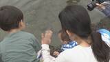 「長良川の豊かな自然を残すため市民らが清掃活動 きれいな河川敷に笑顔の子どもたち 約2万5千匹のアユの稚魚を放流 岐阜市」の画像2