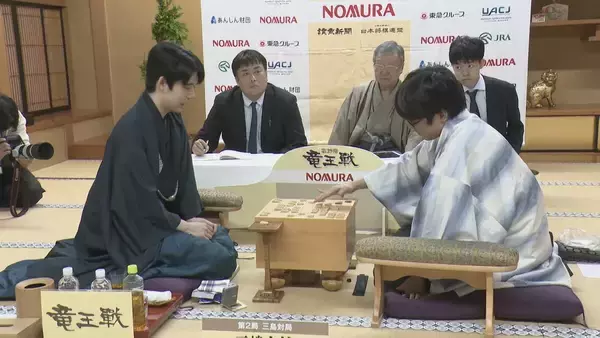 竜王戦第2局 藤井聡太六冠が勝利 第1局につづき“2連勝” 服部慎一郎七段を破る 先に4勝でタイトル獲得