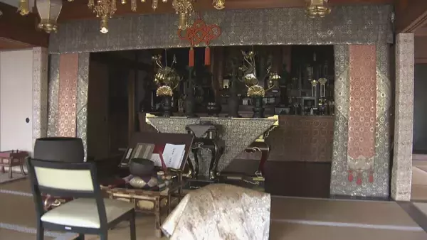 「寺から木製の仏像11体などが盗まれる 転売目的か？｢保存状態もそこまで良くなくて…｣ 首傾げる住職 ｢あるべき場所にすぐに返して｣ 岐阜･山県市の洞泉寺」の画像