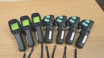 名古屋市が隠しカメラの探知機を導入 全小中学校で抜き打ち点検始まる サーモグラフィカメラで隠しカメラのバッテリーの熱を可視化 相次ぐ教員の盗撮防ぐ