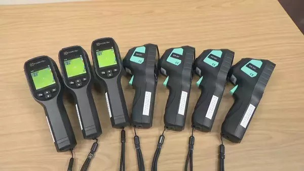 名古屋市が隠しカメラの探知機を導入 全小中学校で抜き打ち点検始まる サーモグラフィカメラで隠しカメラのバッテリーの熱を可視化 相次ぐ教員の盗撮防ぐ