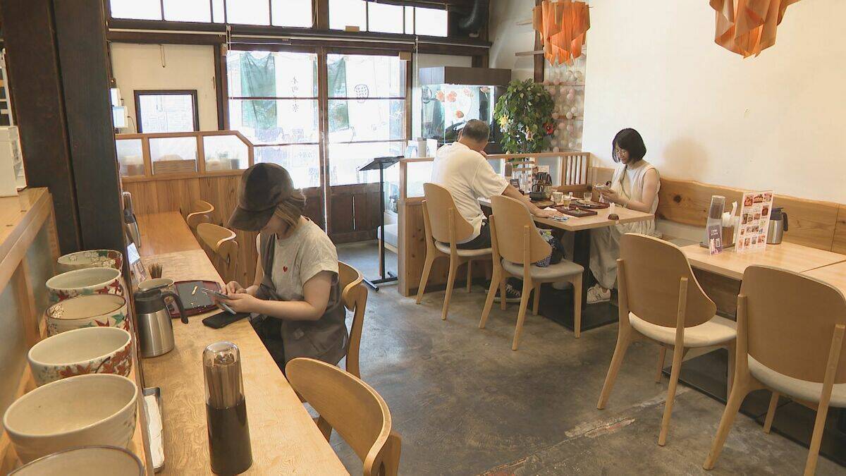 食べ歩きが人気の愛知･犬山城下町に｢人がいない…｣ 原因は“危険な暑さ” イートインの利用客が｢圧倒的に多い｣