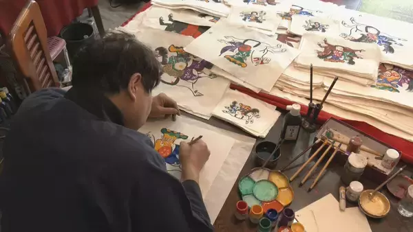 「幸せが駆け込むように… 飛騨地方の縁起物｢紙絵馬｣づくり最盛期 “うま年”の今年は増産 8月の｢松倉絵馬市｣に向けて 岐阜･高山市」の画像