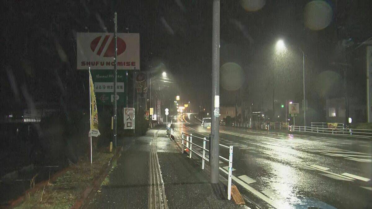 東海地方27日にかけ警報級の大雨おそれ 南から暖かく湿った空気 大気の状態が不安定に… 24日は昼前にかけ三重県南部で非常に激しい雨予想