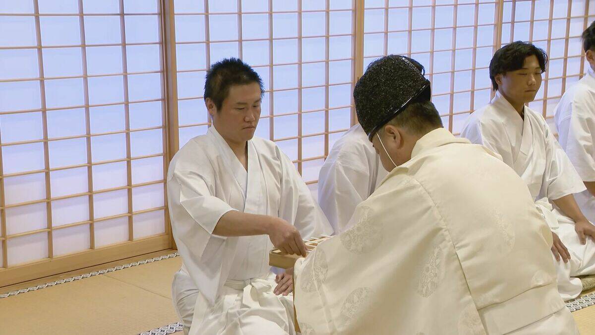 国府宮はだか祭 26歳の会社員が2度目の挑戦で“神男”に 今年は6人が志願 ｢元気で幸せになれる祭りにしたい｣ 3月1日が祭本番 愛知･稲沢市