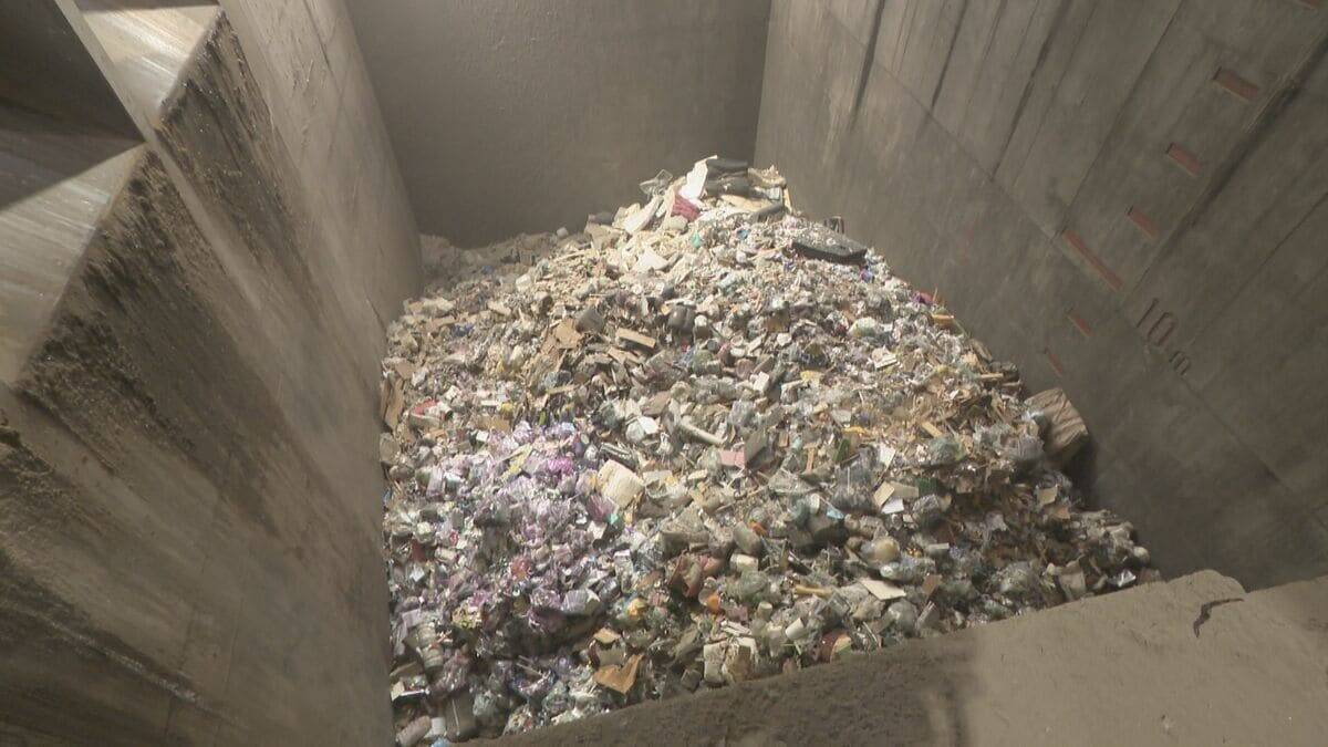 衝撃が加わった瞬間 煙と炎が…｢モバイルバッテリー｣などのリチウムイオン電池で火災も 大掃除の際は気をつけて