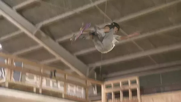 「｢コーチはつけない｣ 天才14歳のこだわり 両親が空き倉庫を練習場に “日本で1人しかできない”技も… アジア大会代表内定 スケートボード･パーク 志治群青」の画像