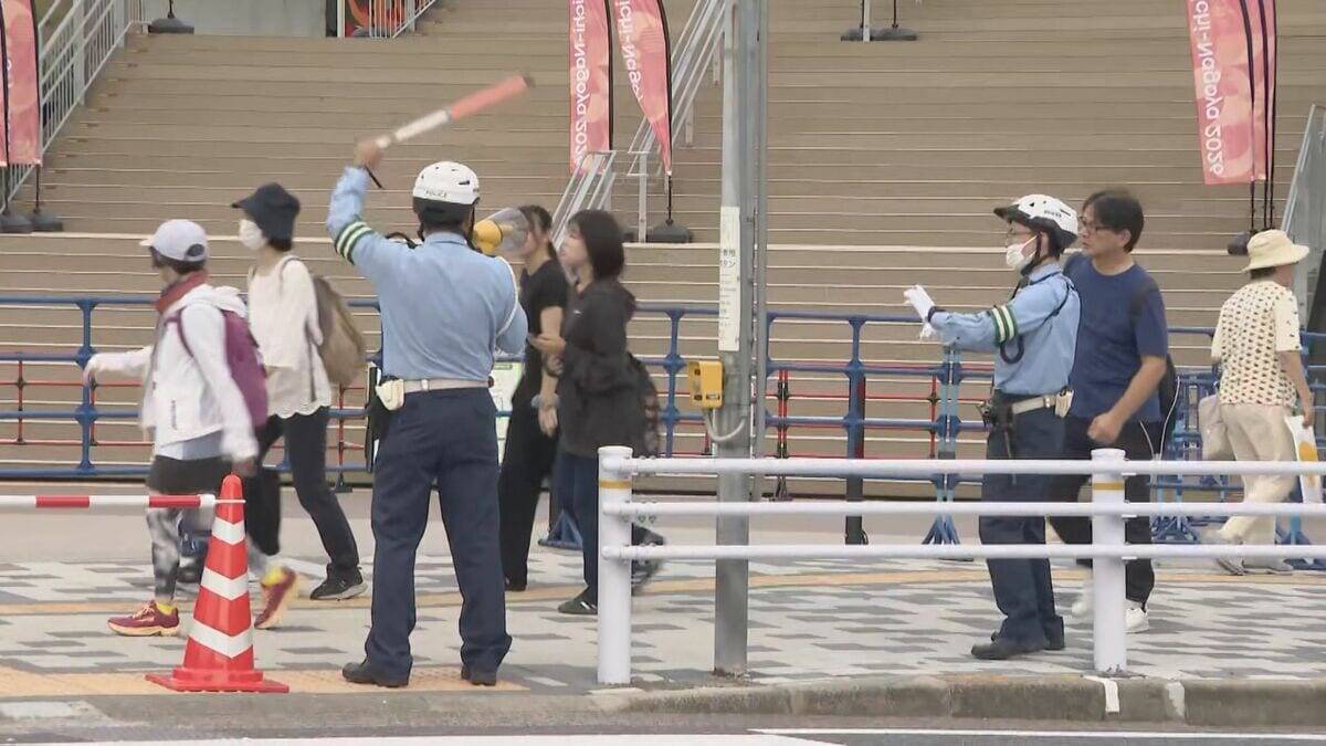 「生きている間に一度あるかどうかなので母と」多くの人が待ちわびた「アジア大会」の開会式 19日の会場周辺は厳戒態勢 午前は愛知の空にブルーインパルス舞う