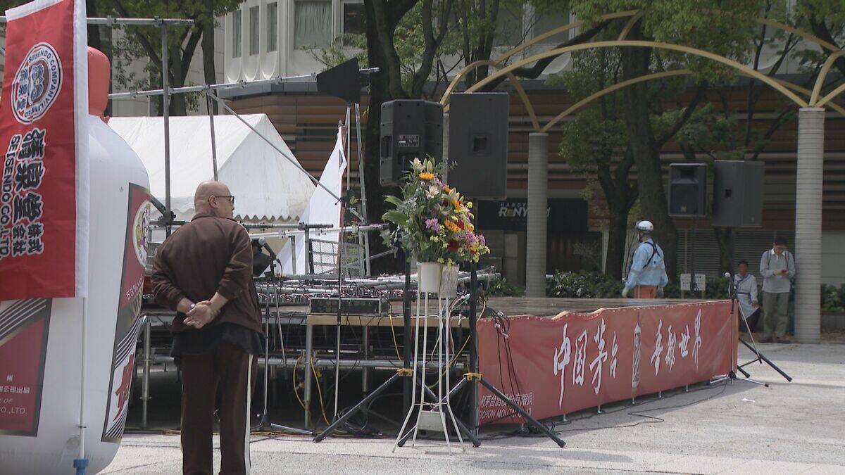 名古屋･久屋大通公園でイベント中に…パネル倒れる ステージで踊っていた女性3人が挟まれケガ エンゼル広場