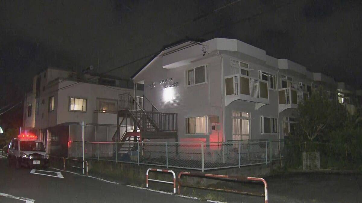 アパートの一室で60代くらいの男性が死亡 同じ部屋の浴室にも女性の遺体 愛知・豊川市