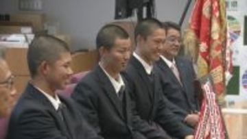 センバツ出場の三重高校が知事を表敬訪問 「一戦必勝で優勝を目指す」