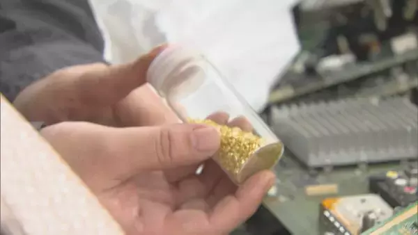 「“ごみ”から大量の金が!? パソコン基板1トンから天然金鉱山の数十倍の金 “都市鉱山”が資源不足の日本を救う?」の画像