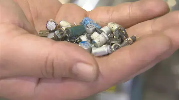 「“ごみ”から大量の金が!? パソコン基板1トンから天然金鉱山の数十倍の金 “都市鉱山”が資源不足の日本を救う?」の画像