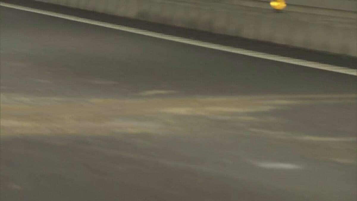 酒気帯び運転のトラックによる衝突事故 運転手の65歳男を現行犯逮捕 トンネル内で壁にぶつかったはずみで乗用車に衝突…自身のトラック横転 新東名高速