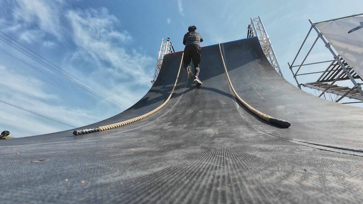 世界で2000万人が熱狂 あの“SASUKE”がアジア大会の近代五種に!? 障害物を乗り越えて疾走！｢オブスタクル｣