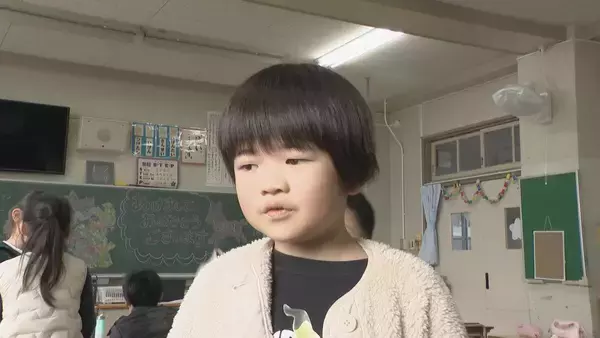 「愛知県内の多くの小中学校で始業式 “すごろく遊び”で年末年始の思い出やことしの目標など話し合う ｢字をきれいに書けるよう頑張りたい｣」の画像