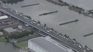 シルバーウイーク3日目 伊勢湾岸道で多重事故相次ぐ 事故の影響で10キロ超える渋滞が発生 アジア大会組織委員会 選手団のスムーズな移動に協力を呼びかけ