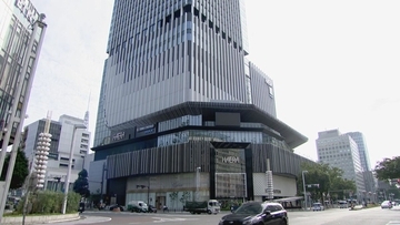 名古屋･栄で最も高い約211m ｢ザ･ランドマーク名古屋栄｣がオープン! 多くの客で賑わう 混雑緩和のため｢HAERA｣は11日～14日入場予約制