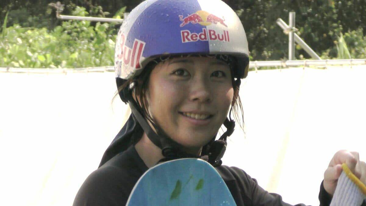 金メダル 深田茉莉選手(19) 日本で見守った父は｢お土産を持って帰ってくると…まさか金メダルとは｣日本女子史上最年少の快挙【ミラノ・コルティナオリンピック】