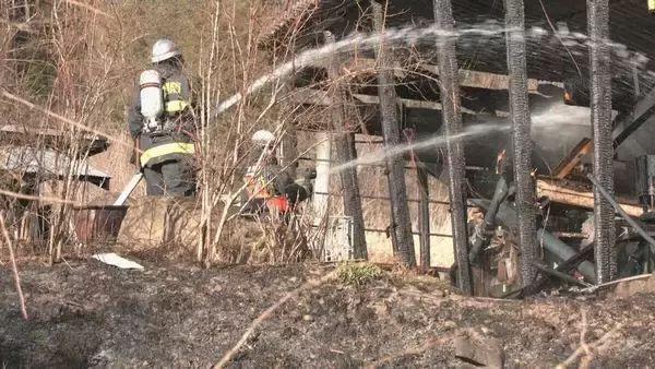 「“大工の作業場”で火災 隣の住宅や田んぼにも燃え移る 消防隊が高齢男性を見つける けがなし 岐阜・高山市朝日町」の画像