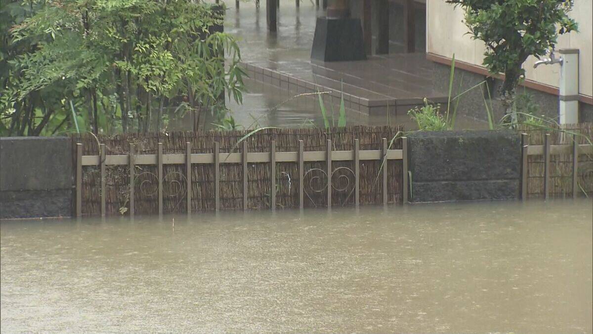 水没した車や陥没した道路… 東海地方にも被害もたらした台風6号 各地で6月の観測史上最大の雨量に 川の増水や地盤の緩みに引き続き注意