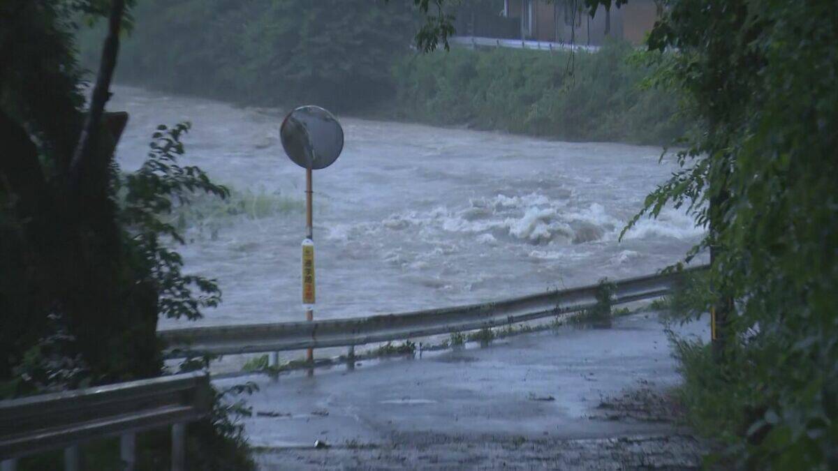 水没した車や陥没した道路… 東海地方にも被害もたらした台風6号 各地で6月の観測史上最大の雨量に 川の増水や地盤の緩みに引き続き注意