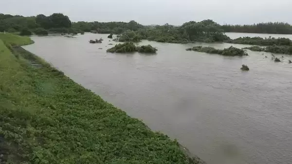 「水没した車や陥没した道路… 東海地方にも被害もたらした台風6号 各地で6月の観測史上最大の雨量に 川の増水や地盤の緩みに引き続き注意」の画像
