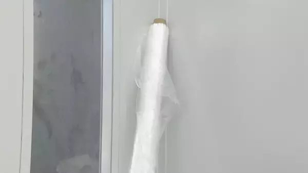 「｢仕事できるの？って…｣ 車の塗装作業に打撃 シンナー価格1.7倍 在庫もあと2週間 イラン情勢で石油由来の資材が不足」の画像