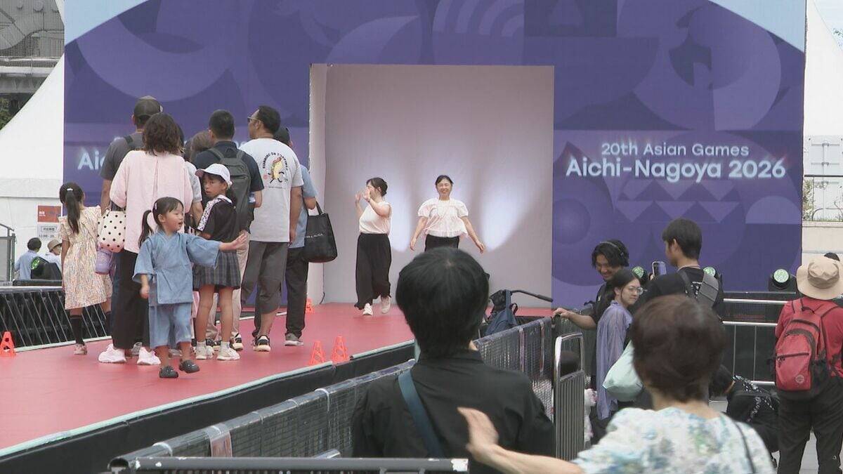 シルバーウイーク3日目 栄のアジア大会関連イベント「ONE ASIA WORLD」家族連れなど楽しむ姿 メダリストを祝うランウェイ歩く体験も