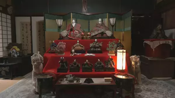 「桃の節句を前に｢おひな様展｣ 江戸時代から明治時代に作られた貴重な人形が古民家を彩る 岐阜･下呂市の“銀花荘”」の画像