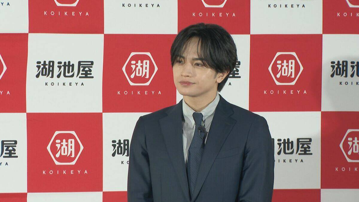 中部初｢湖池屋｣新工場完成 1時間に約2万5千袋のポテトチップス生産 CM出演の中島健人さん｢パッケージの生産工場の欄に注目してしまう｣ 岐阜･海津市