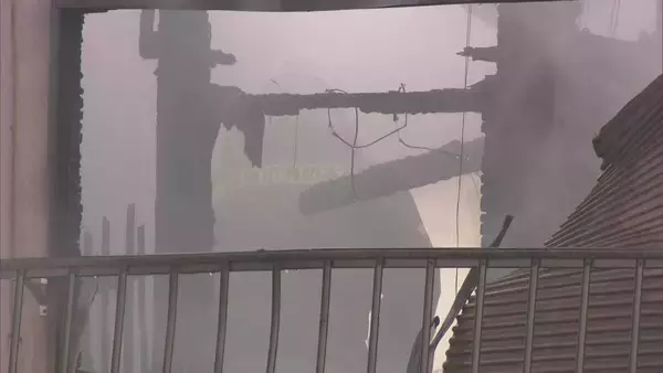 「岐阜市で住宅火災 2階のストーブが原因か…出火当時 親子は1階に 91歳女性ら3人搬送 消火活動中だった近所の男性も」の画像