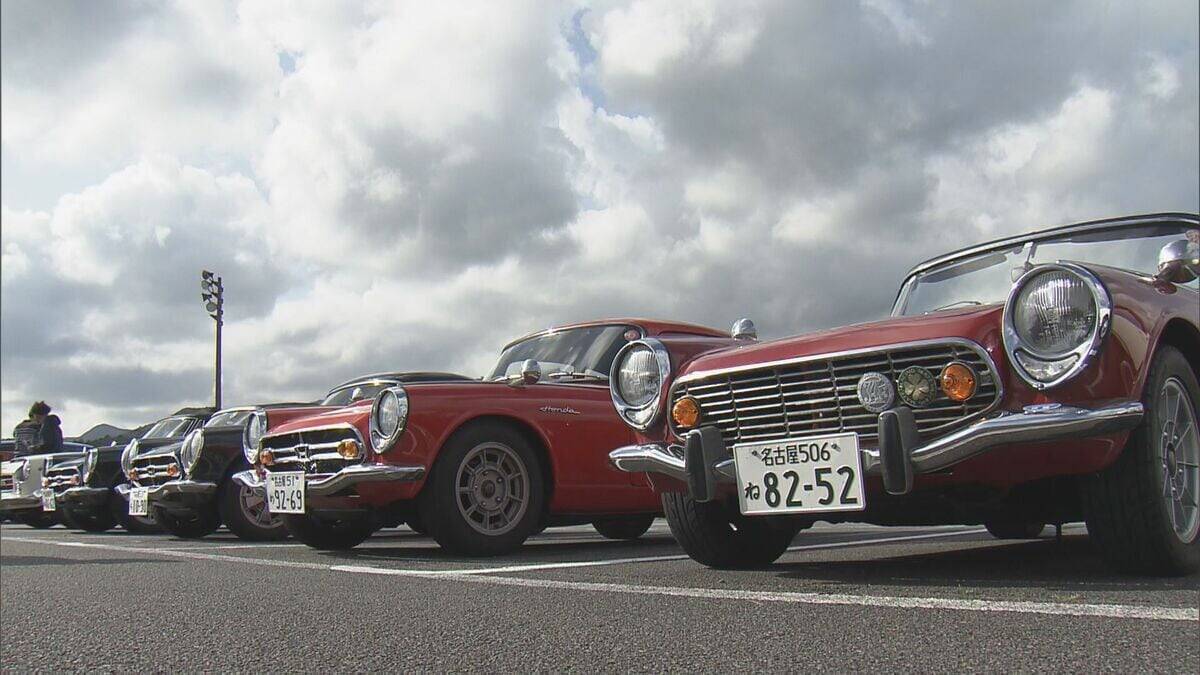 クラシックカーが伊勢志摩を駆け抜ける 1970年代までに製造された車が全国各地から集結