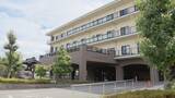 「勤務実態ない98歳の“相談役”に月48万円の給与 高級温泉の接待や介護報酬の不正請求も 介護業界の“闇”」の画像2